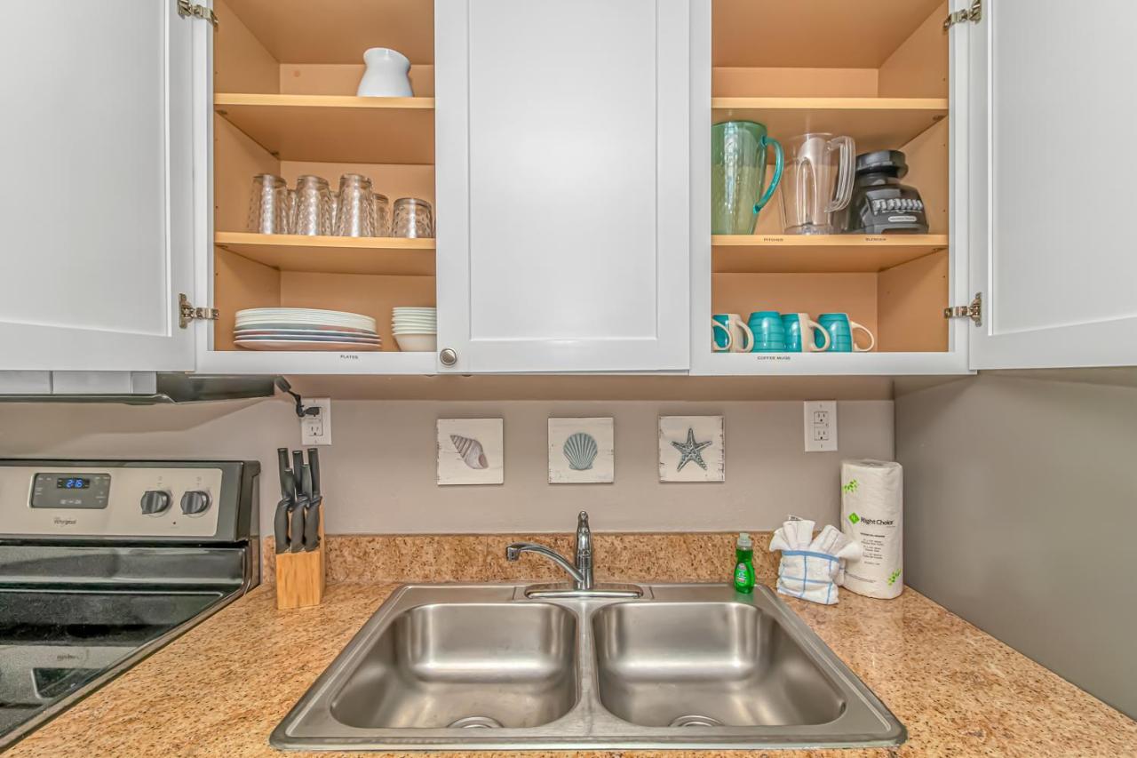 Oceanfront 1 Bedroom Suite With Beautiful Decor And Accents Caravelle Resort 1039 Sleeps 6 Guests Myrtle Beach Buitenkant foto